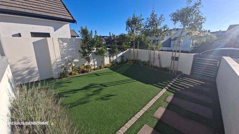 4 Bedroom Property for Sale in Sitari Country Estate Western Cape